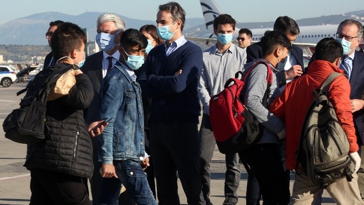 Αναχώρησαν για τη Γερμανία 50 ανήλικοι πρόσφυγες – Στο αεροδρόμιο ...