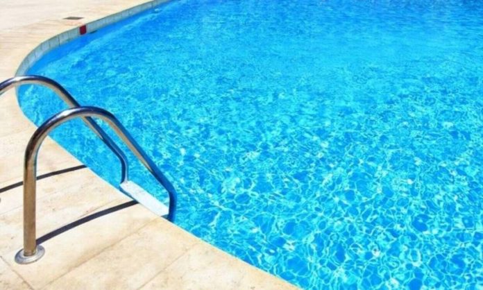 Δύο συλλήψεις στη Χερσόνησο για το θάνατο τουρίστα σε πισίνα