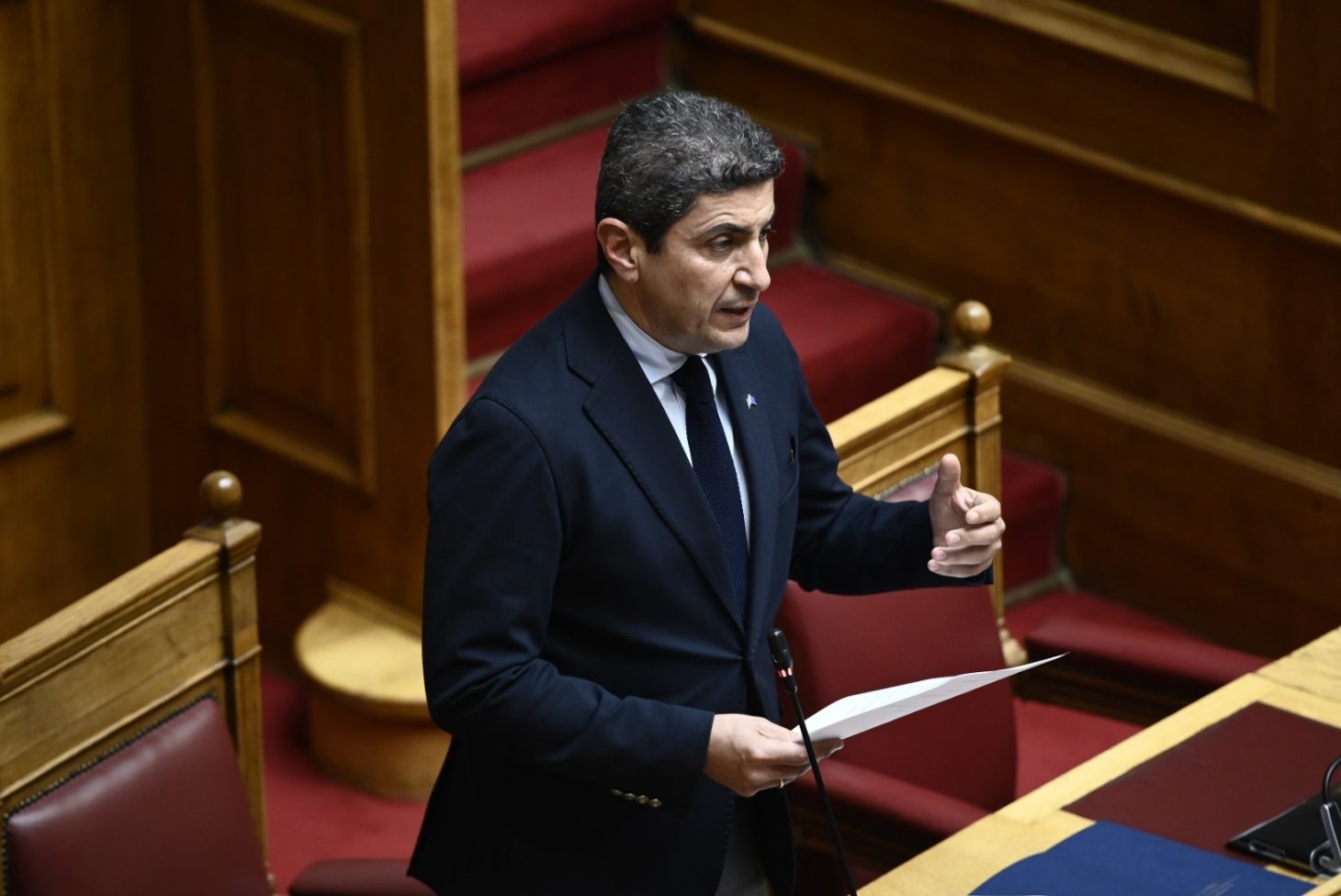 Κοινοβουλευτική παρέμβαση Αυγενάκη για την οικοδομική ασφυξία στους μικρούς οικισμούς