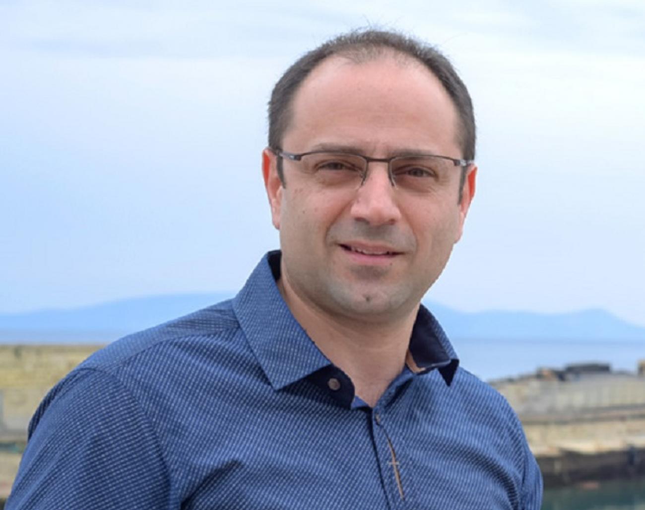 Μπόνους δίνουν οι εταιρίες logistics για να κρατήσουν οδηγούς και αποθηκάριους- Εκτοξεύονται 50% οι τιμές των κρασιών, δηλώνει ο Νεκτ. Κανακαράκης
