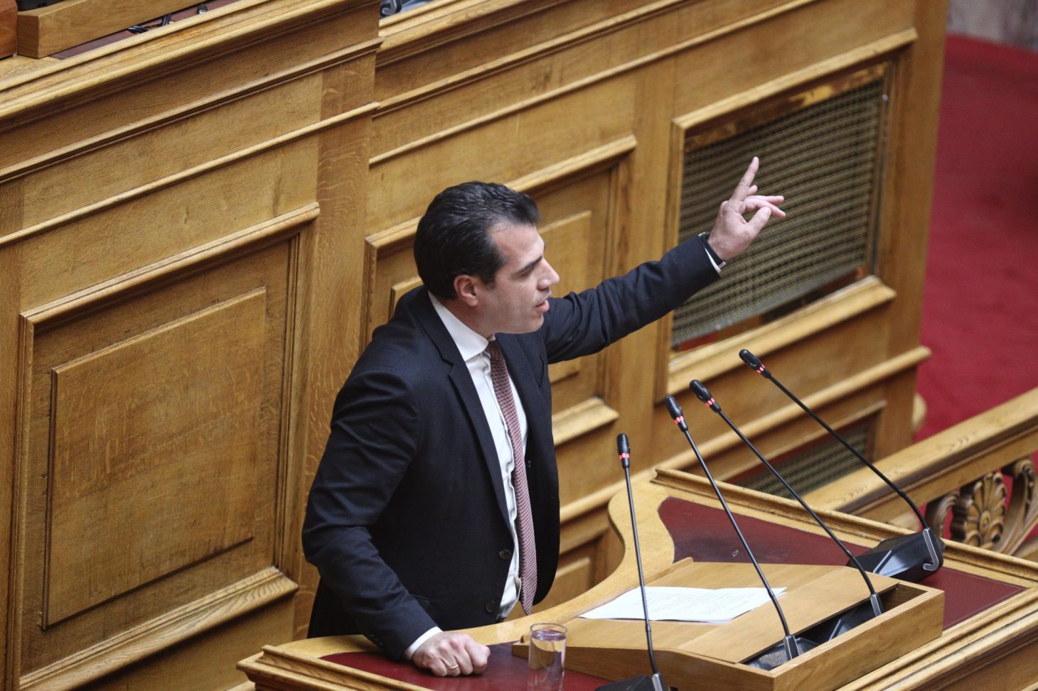 Επιστολή Θ. Πλεύρη στον Περιφερειάρχη Κρήτης για δομή μεταναστών: «Το πρώην ΚΤΕΟ επαρκεί τουλάχιστον για τους επόμενους 4-5 μήνες»