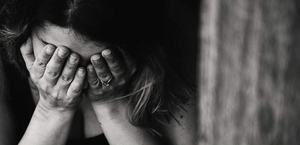 Περιστέρι: Εφιάλτης για έξι ανήλικα παιδιά – Ζούσαν μέσα σε ακαθαρσίες σε δώμα μόλις 27 τμ.