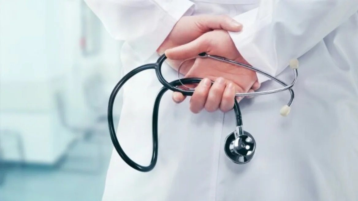 Μ. Παγώνη: Στο Πειθαρχικό ο αγγειοχειρουργός για την ενδοφλέβια χορήγηση βιταμινών στο Ρέθυμνο