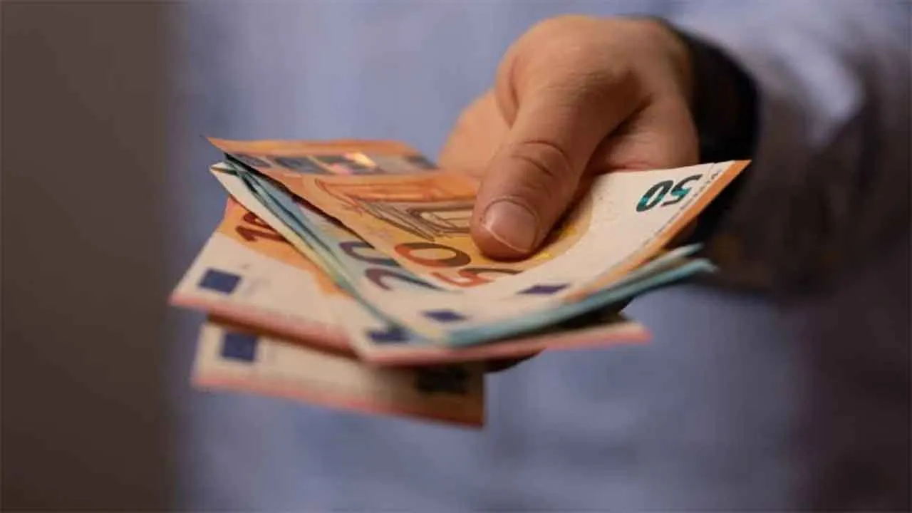 e-ΕΦΚΑ – ΔΥΠΑ: Ποιες πληρωμές θα γίνουν έως 7 Αυγούστου