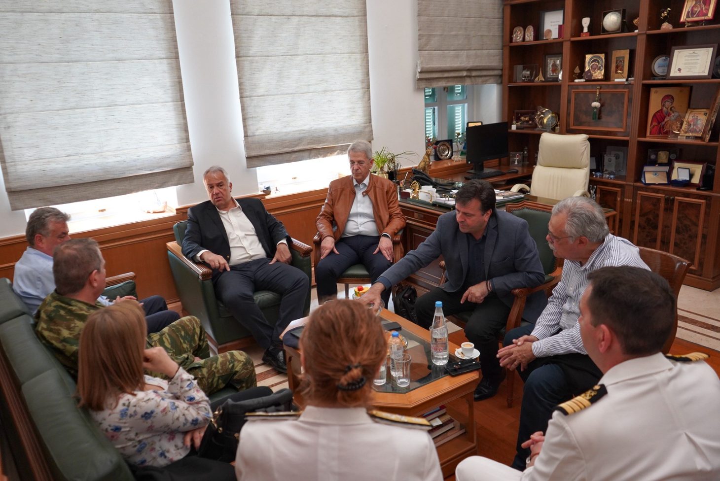 Αιφνιδιαστική επίσκεψη Μάκη Βορίδη στην Κρήτη: Κέντρο καταγραφής μεταναστών, νέες συνεργασίες και αυστηρό μήνυμα για τις ροές