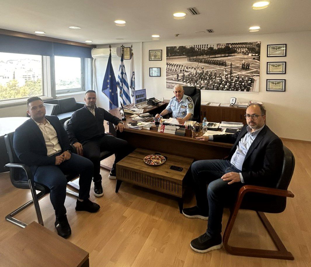 Συνάντηση της Ένωσης Αστυνομικών Υπαλλήλων Ηρακλείου με τον Επιτελάρχη της ΕΛ.ΑΣ. – Στο επίκεντρο η στελέχωση της Λέσχης Σίτισης