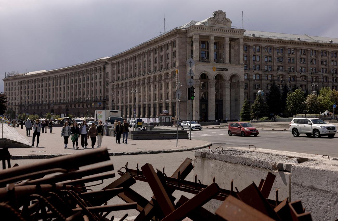 Ουκρανία: Θρίλερ η επίτευξη εκεχειρίας – Ζελένσκι: Μόνο τετ α τετ με Πούτιν θα φέρει ειρήνη