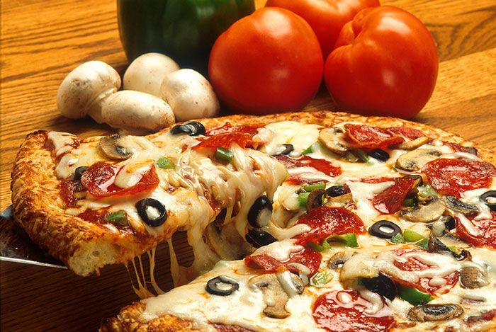 Bitcoin Pizza Day – Οι πίτσες που αγοράστηκαν με τα πρώτα κρυπτονομίσματα θα άξιζαν σήμερα χρυσάφι