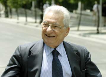 Μια άγνωστη ιστορία από τη θητεία του Πέτρου Μολυβιάτη στο Υπουργείο Εξωτερικών