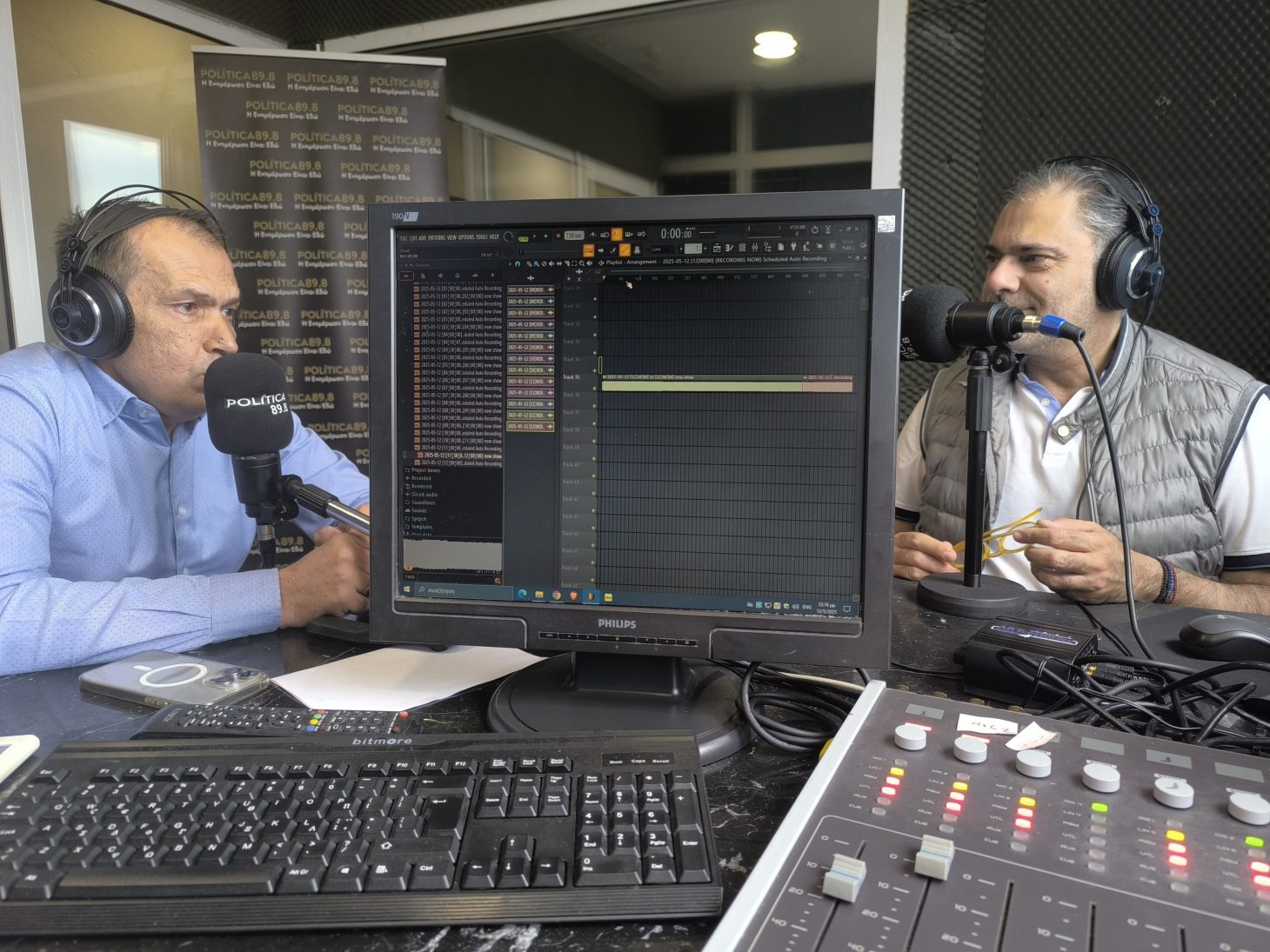 Η κάρτα εργασίας και οι φορολογικές δηλώσεις στο επίκεντρο της συνέντευξης του νέου Προέδρου της Πανελλήνιας Ομοσπονδίας Λογιστών