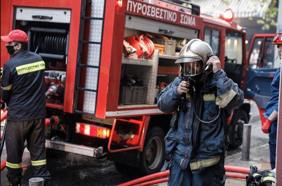 Ασπρόπυργος: Φωτιά σε εξέλιξη – Ισχυροί άνεμοι στο σημείο