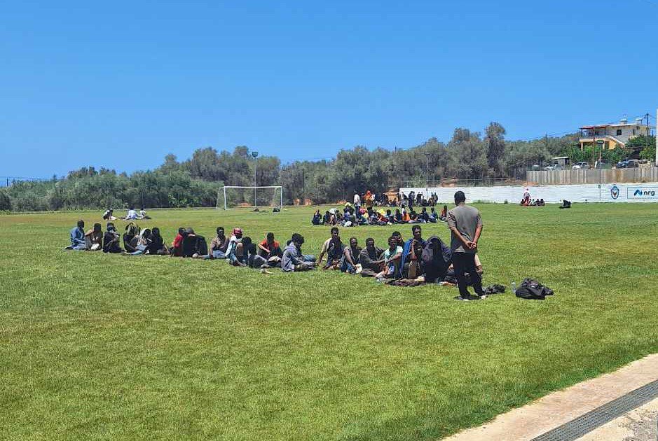Tσεσμέ: Πού θα μεταφερθούν οι 500 μετανάστες – Ζητείται χώρος προσωρινής φιλοξενίας στην Κρήτη