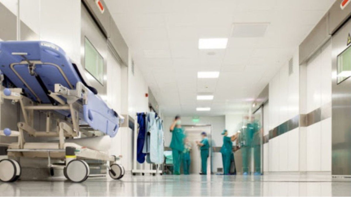 Ελασσόνα: Σε επιτήρηση 25 άτομα για τον αιμορραγικό πυρετό – Εκτός κινδύνου η γιατρός που νόσησε