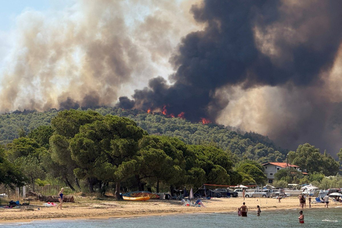 Χαλκιδική: Συνελήφθη 45χρονος για τη μεγάλη φωτιά στη Βουρβουρού