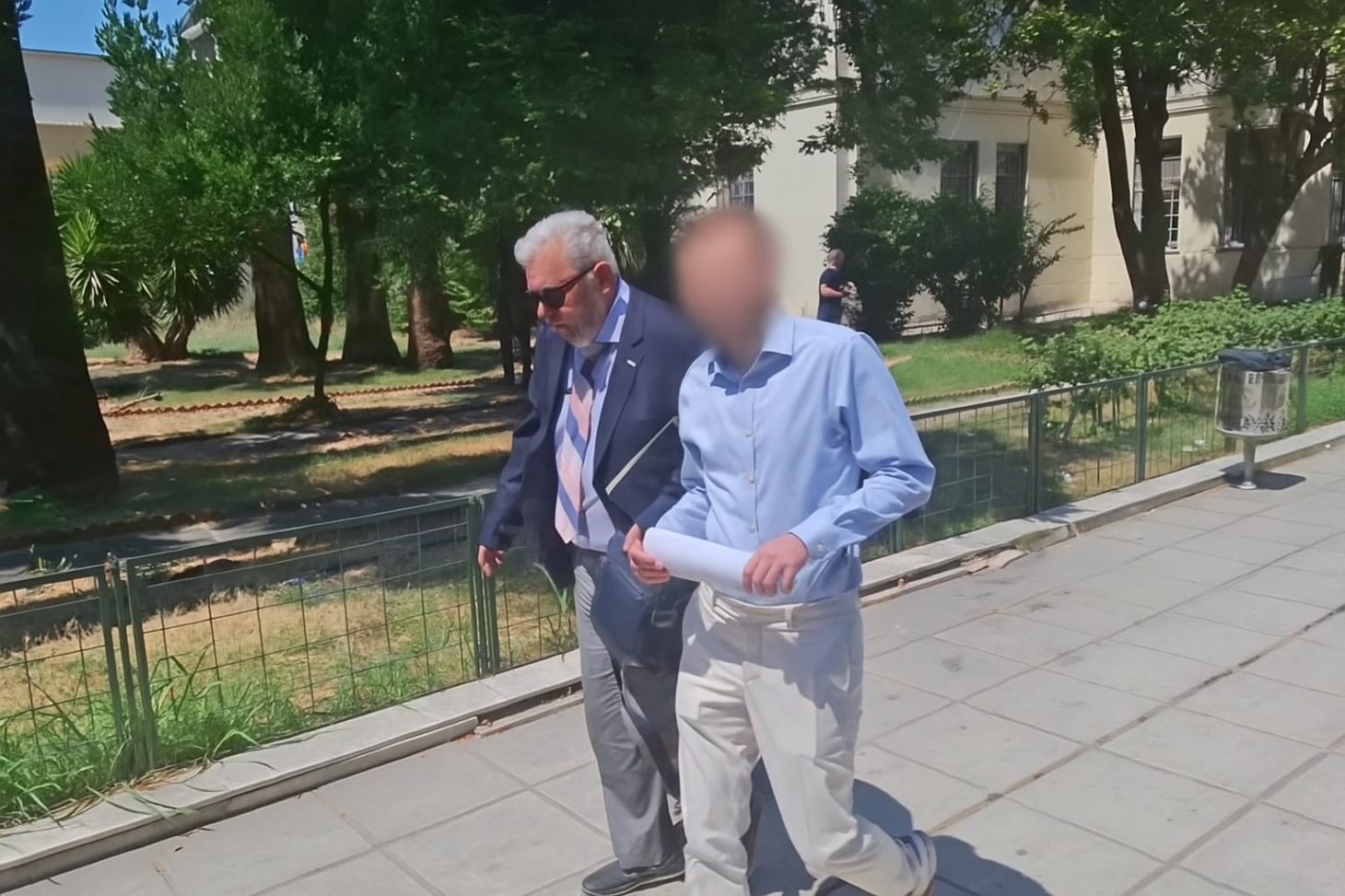 Βόλος: Ελεύθερος ο δημοσιογράφος που φέρεται να εκβίασε τη Ζέττα Μακρή – «Έχω κόψει τιμολόγιο», λέει ο Δημήτρης Μαρέδης