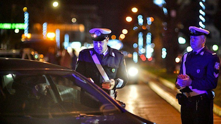Βόλος: Στο αυτόφωρο γνωστός ηθοποιός που συνελήφθη να οδηγεί υπό την επήρεια αλκοόλ