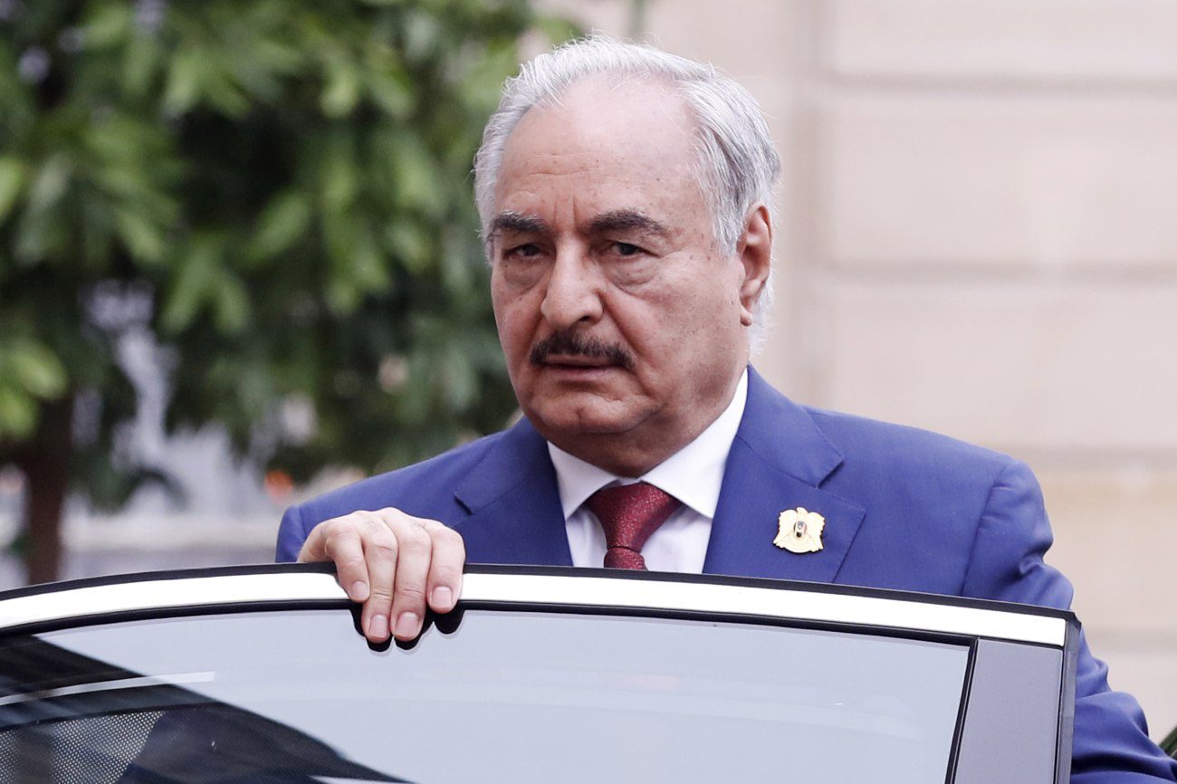 Λιβύη: Οικογενειακή υπόθεση η διπλωματία στη Βεγγάζη – Οι υιοί Χαφτάρ δεν κλείνουν την πόρτα στην Αθήνα