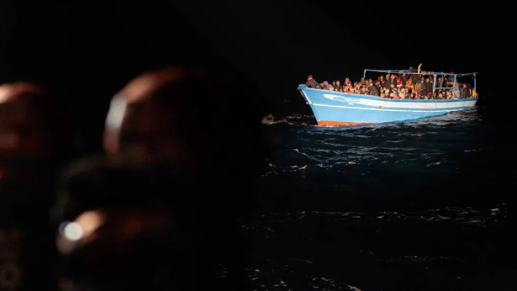 Γαύδος: Επιχείρηση διάσωσης για αγνοούμενους μετανάστες μετά από ναυάγιο με νεκρό