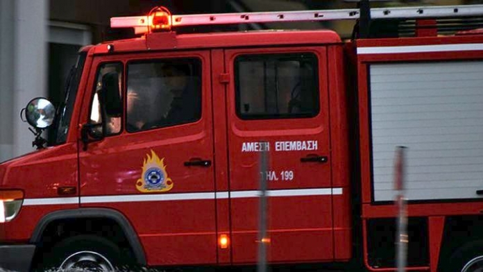 Ηράκλειο: Φωτιά σε κλούβα εν κινήσει κοντά στην Ένωση Πεζών