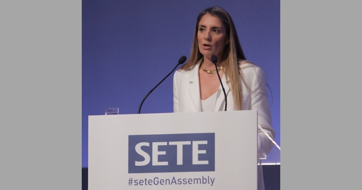 Η Ηρακλειώτισα Αγάπη Σμπώκου στο τιμόνι του ΣΕΤΕ