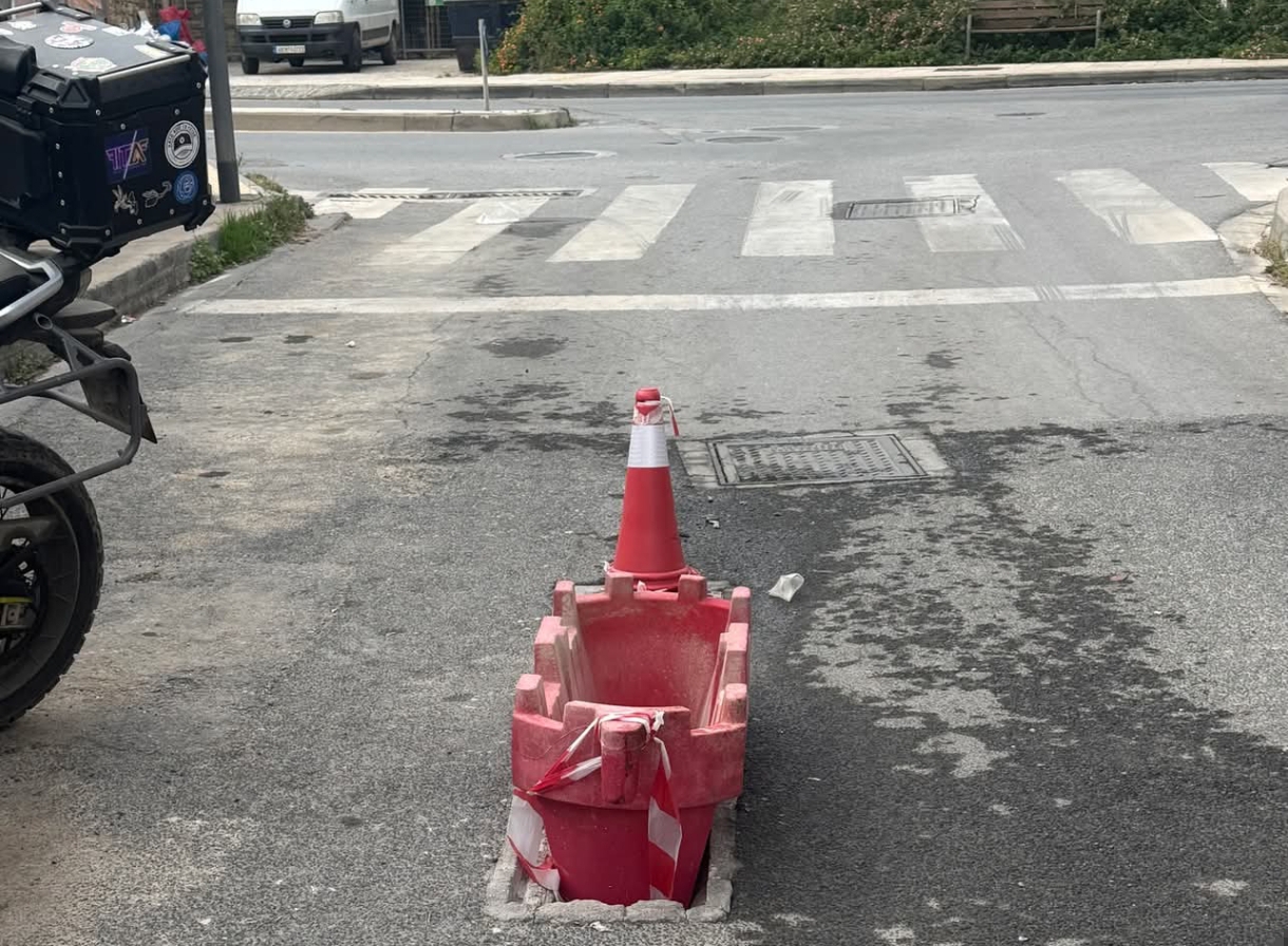 Αν δεν “πας” από λακκούβα, θα ”πας” από σκουπίδια