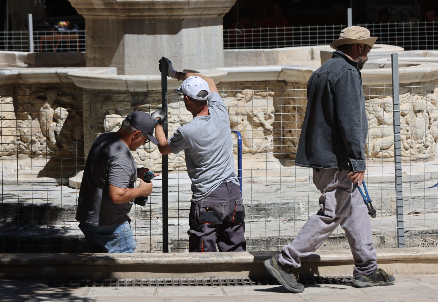 Πρόεδρος ΔΕΥΑΗ: “Τα Λιοντάρια 400 χρόνια εκεί, θα χαλούσαν αν περιμέναμε 2-3 μήνες;” – Τι απαντά για την καθίζηση στην Επιμενίδου