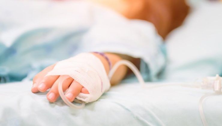 Στη Γερμανία μεταφέρθηκε διασωληνωμένο το 2χρονο που ανασύρθηκε από πισίνα στα Χανιά – Εξακολουθεί να είναι σοβαρή η κατάστασή του