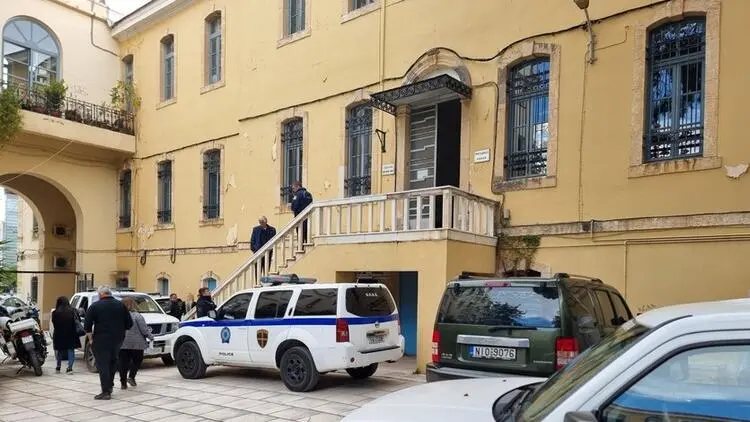 Σοκ στην Κρήτη: Παθητική δωροδοκία στον καθηγητή Τοξικολογίας – Τέσσερις κατηγορίες στον ιατροδικαστή, στο επίκεντρο και ο πραγματογνώμονας της δίκης Πισπιρίγκου