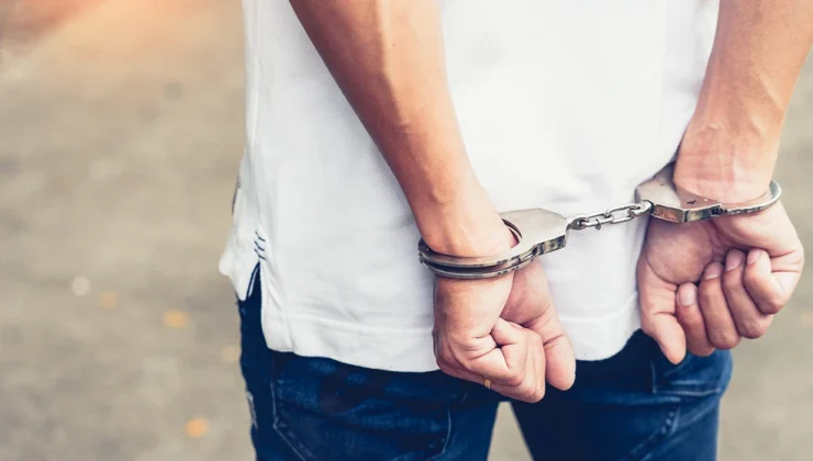 Συνελήφθη 40χρονος στο Ρέθυμνο μετά από καταγγελία για άσεμνη πράξη σε παραλία