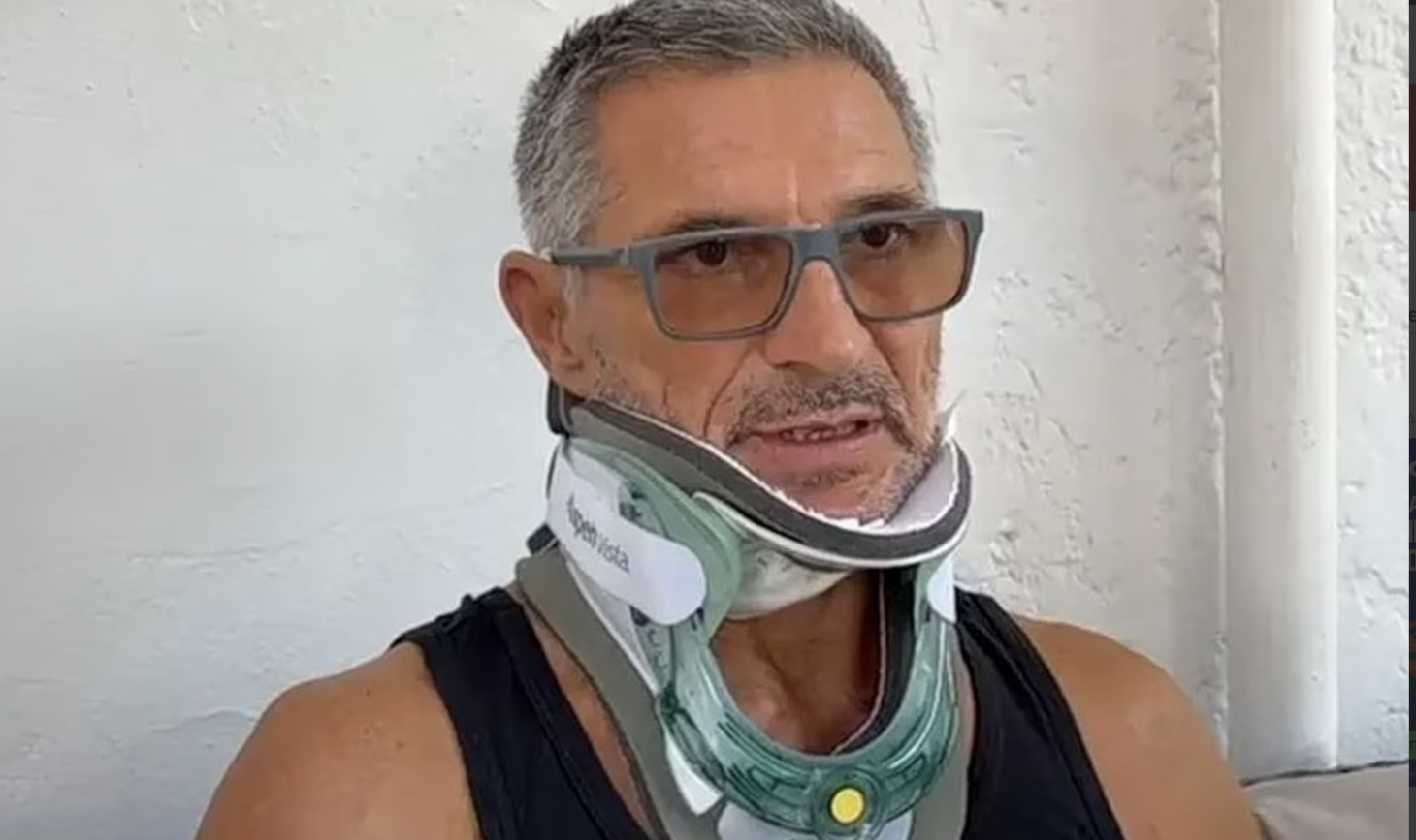 Συγκλονίζει ο 61χρονος που τραυματίστηκε στην πτήση της Ryanair όταν έσπασε το παράθυρο – «Άλλαξε η ζωή μου»