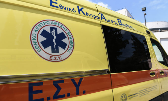 Τροχαίο στην Εθνική Οδό στο ύψος της Φοινικιάς – Στο νοσοκομείο δικυκλιστής