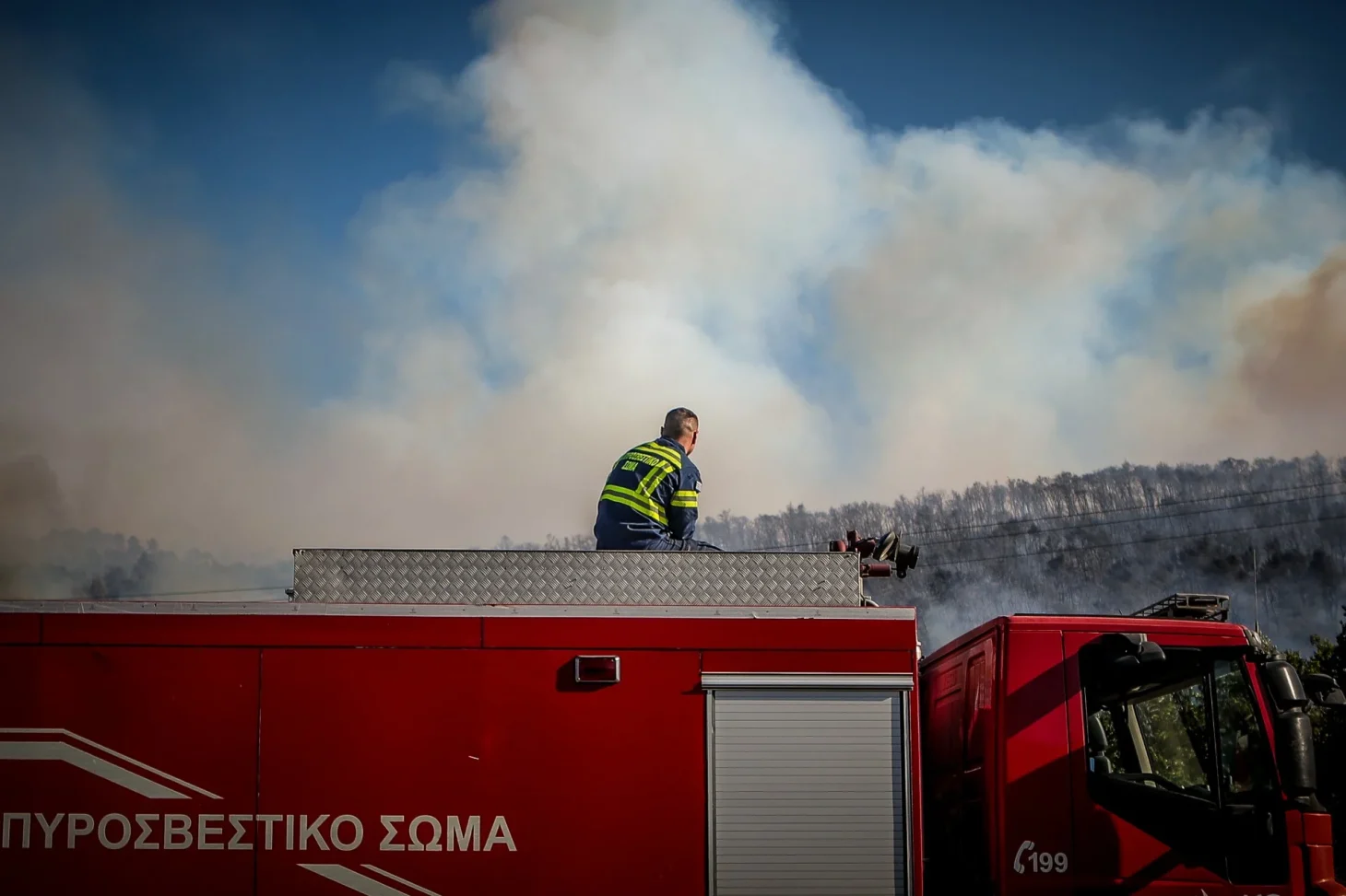 Ηράκλειο: Νέες εστίες φωτιάς κινητοποίησαν την Πυροσβεστική – Άμεση επέμβαση σε ΠΑΓΝΗ και Χερσόνησο