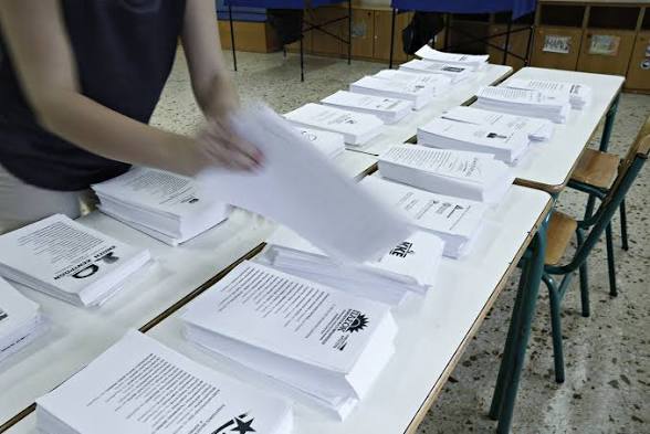 Ψηφοδέλτια Κρήτης: Τα τηλέφωνα σε ενδιαφερόμενους και μη, έχουν πάρει φωτιά