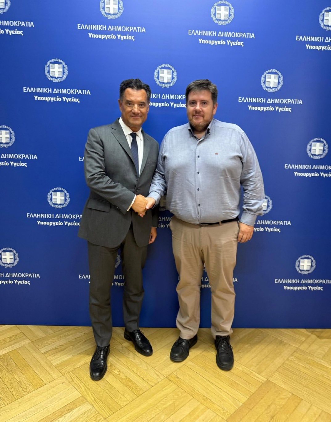 Η οικογένεια των 13 αδελφών με τα 99 εγγόνια – Ο πατέρας 7 παιδιών που συνάντησε τον Άδωνι Γεωργιάδη