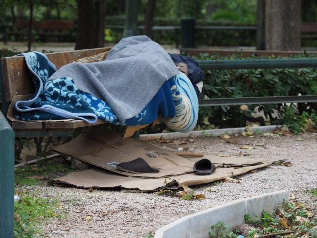 Ηράκλειο: Νεκρός άστεγος που ζούσε μέσα στο αυτοκίνητό του στην Αγία Τριάδα