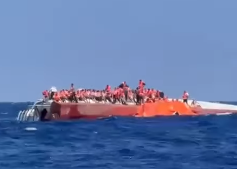 Βίντεο ντοκουμέντο από το εσωτερικό του καταμαράν ανοιχτά της Κερύνειας πριν το ναυάγιο