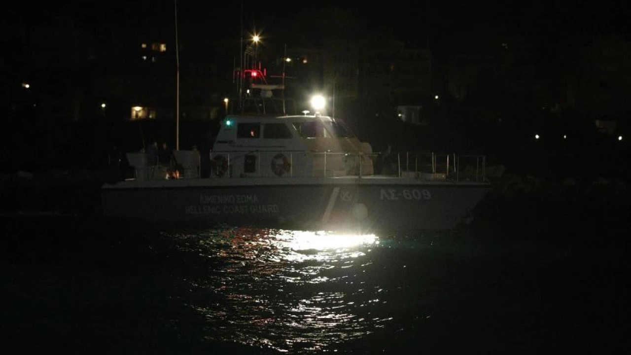 Ηράκλειο: Νέα άφιξη μεταναστών – 39 άτομα εντοπίστηκαν κοντά στον Τσούτσουρα