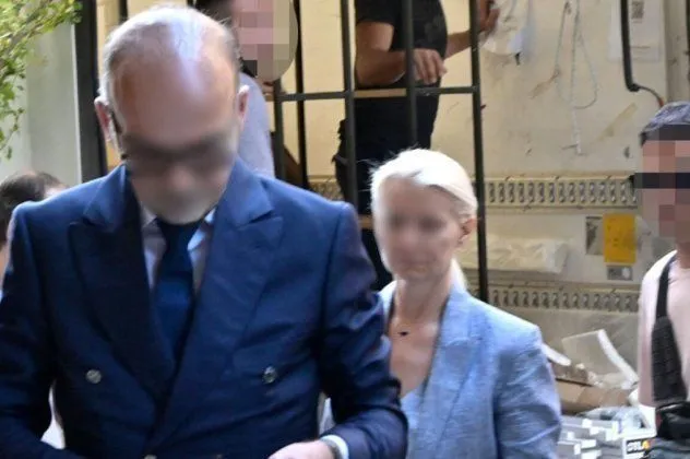 Θάνατος Μαζωνάκη: Σε ειδικό χώρο και μόνοι τους στις φυλακές Κορυδαλλού οι γιατροί – Εικόνες από τη μεταγωγή (video)